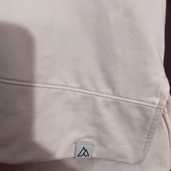 1/2 zip - Picture 2 of 4